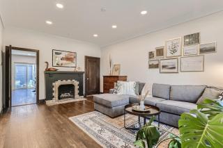 2375 Ivanhoe St - Entire House - 7