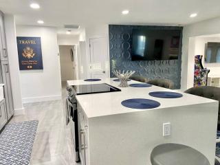 Home in West Palm Beach, FL -Ware - 7