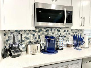 Home in West Palm Beach, FL -Ware - 3