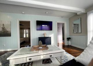Cozy sanctuary minutes from the bay and beaches - Tampa - 6