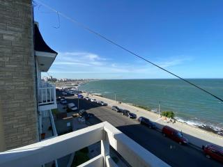 Departamento frente al mar con cochera! - Mar del Plata - 2