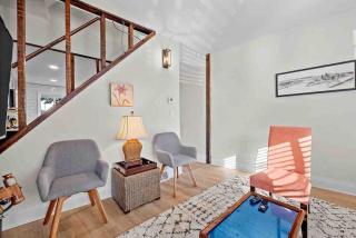 Hip and Bright Lawerenceville 2 Bed Easy Parking - 5