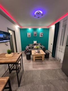 ROMANTIC ATMOSPHERE Self Check In - 3