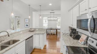 Grateful By the Sea - 1