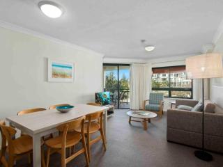 Gold Coast Calypso Resort, Coolangatta Beach - Gold Coast - 9