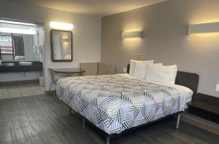 Motel 6-Sallisaw, OK - Sallisaw - 6