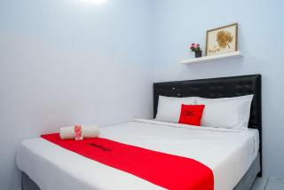 RedDoorz near Bandara Ahmad Yani Semarang - Semarang - 0