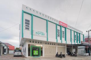 RedDoorz Syariah near Pelabuhan Ulee Lheue Banda Aceh - Banda Aceh - 0