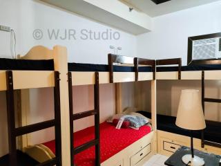 Centropolis Deluxe Couple Suite - 5