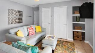 Beachside Villas 411 - 4