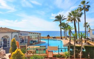Dona Lola Micaela - fully equiped 1 bedroom ground floor beach front apartment with direct access to the beach of Calahonda - Costa del Sol - CS155 - Mijas Costa - 0