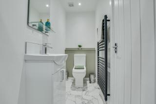 Luxury 3-Bedroom House In Formby - 1