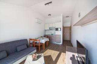 Apartments Sunrise - Brist - 8