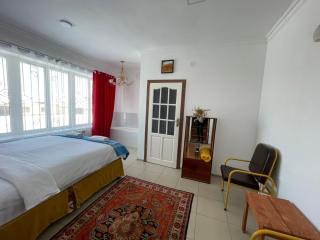 Duet Hostel & Hotel - Karakol - 1