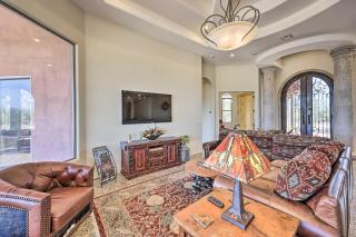 Mtn-View Gem with Pool, BBQ and Fire Pit in Scottsdale - 6