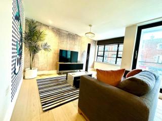 Super Modern New 2 Bedroom Apartment - Next to the Beach - Great Location - Fast WiFi - Smart TV - sleeps up to 4! Close to Purbeck, Corfe Castle, Sandbanks, Poole & Bournemouth - 0