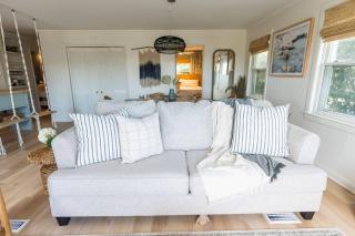 Right at beach_4BR 2King Beds_Outdoor Shower_BBQ - Surf City - 1