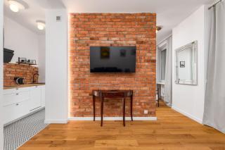 Nowy Świat 47a by Homeprime - Varsovie - 9