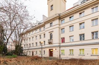 Nowy Świat 47a by Homeprime - Varsovie - 1