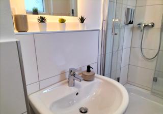 Living-Life, Klinik & Messe vor Ort, Wlan, Netflix - Essen - 5