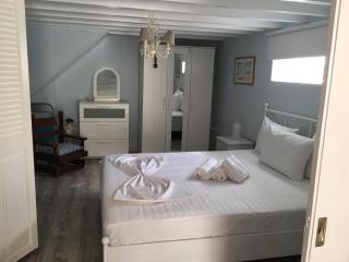 Aphrodite Suites - Kinion - 4