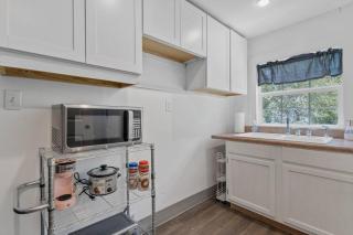 4 BR Single Story w/Studio Unit_Grill_Near beach - Long Beach - 5