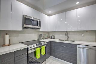 Canal-Front Condo Walk to Downtown Ft Lauderdale! - Fort Lauderdale - 5