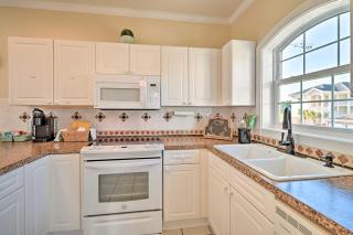 Bright Myrtle Beach Condo with Balcony! - Myrtle Beach - 1