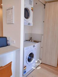 CBD High level City View 1BR Apt Free parking - Canberra - 9