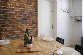 Another brick in the wall Apartment in Paris Sleeps 9 - Parijs - 3