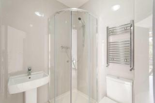 City Riverview Apartment with Parking - Londra - 1