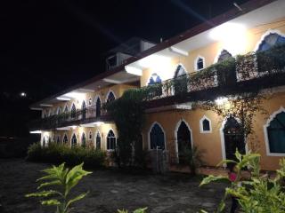 Hotel y Restaurante Tzutujil - San Lucas Tolimán - 9