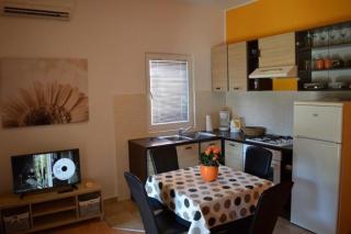 Apartments Mali Dvori - Srima - 2