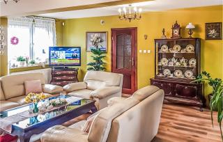 Gorgeous Home In Raciaz With Wifi - 8