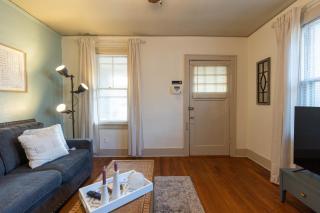 Historic Revival Midtown Memphis Duplex 64 Yes Pets Fast Wifi Free Parking - Memphis - 2