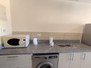 Aldau Heights lovely studio - 3