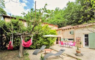 Awesome Home In Goult - Goult - 0