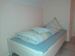 Ferienwohnung Pham - Hage - 2