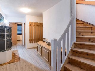 Holiday home with mountain view in Fügen - 4