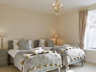 Whitby Townhouse - 2