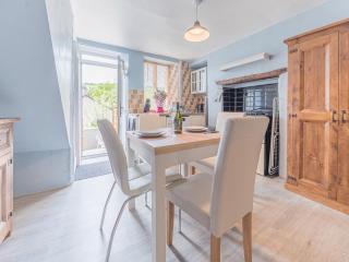 Beeswax Cottage - Dalton-in-Furness - 2