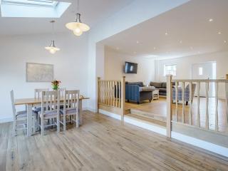 Y Stabl - Uk12742 - Acrefair - 2