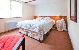 Awesome Home In St Pierre En Auge - Vieux-Pont-En-Auge - 4