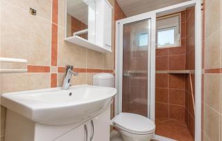 Nice Apartment In Utjeha With Kitchen - Utjeha - 9