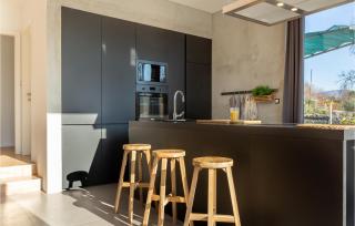 Gorgeous Home In Katuni - 4