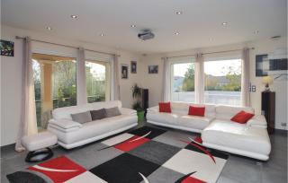 Nice Home In Saint-Gilles - 8