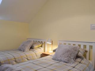 Dragonfly Cottage - Beverley - 2