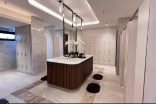 Modern style room with sky pool 古城边天际泳池公寓 - 6