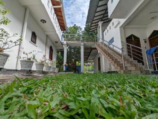 Tiny Royal Palace - Unawatuna - 3