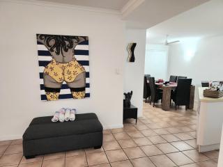 La Villa at Beach Court - Airlie Beach - 1